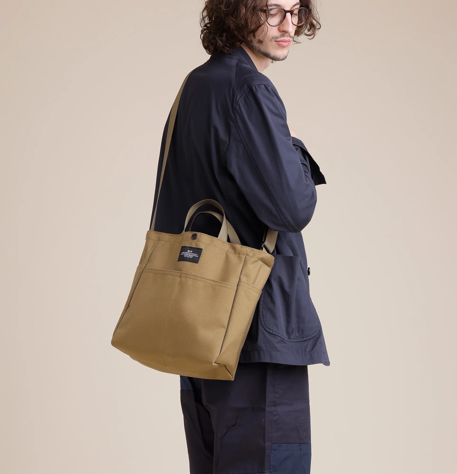 Multi-Pocket Bag Medium - Khaki - Image 6