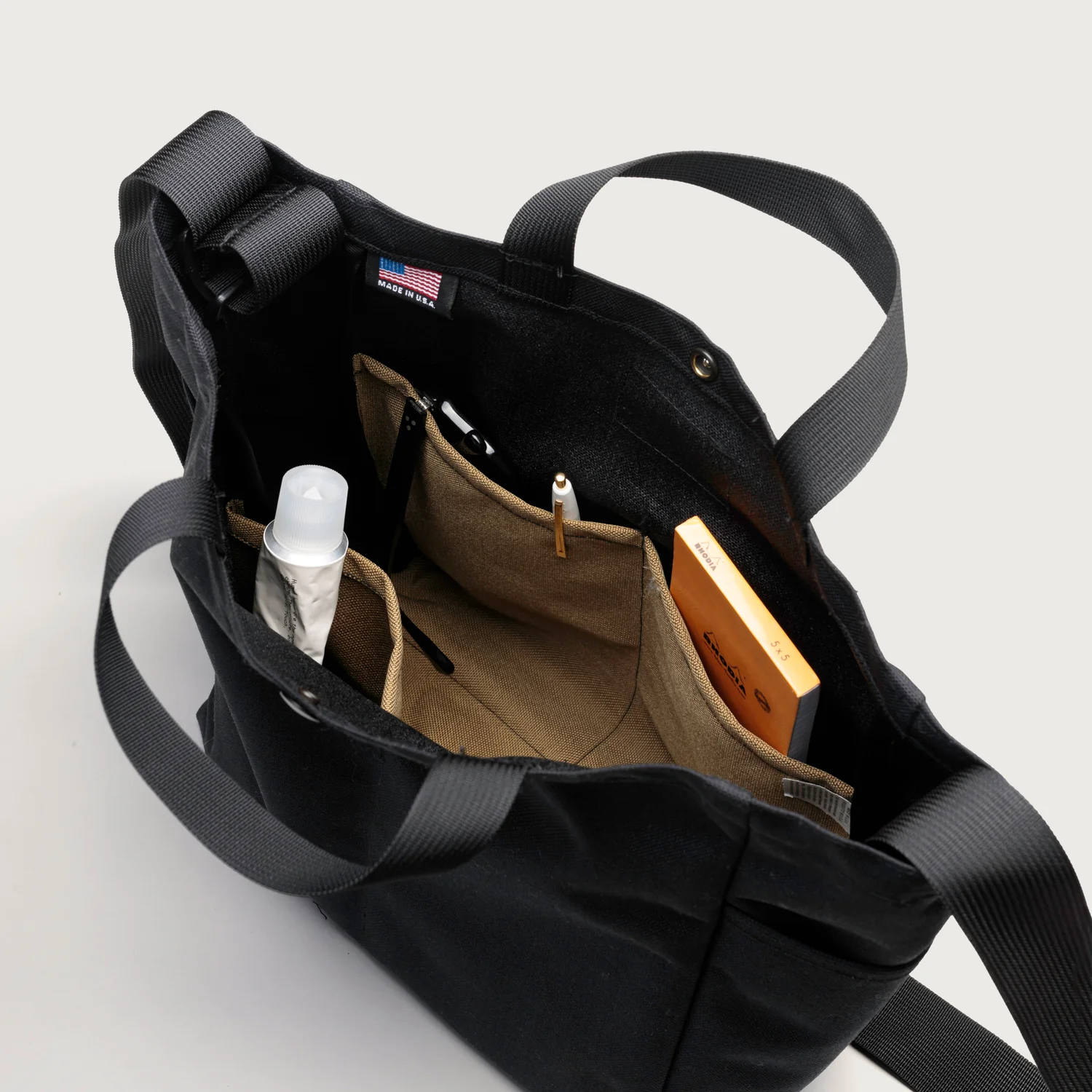 Multi-Pocket Bag Medium - Black - Image 3
